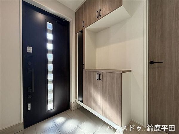 玄関を拡大表示