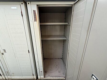 季節用品、アウトドア用品、タイヤなどを保管できるトランクルーム付き。室内に置く荷物を減らし、居住空間をすっきり使いやすくできます。広さや使用条件は現地でご確認ください。