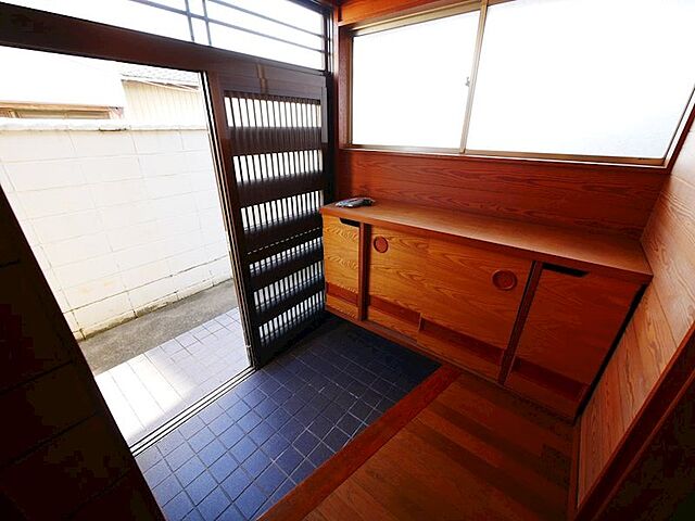 玄関