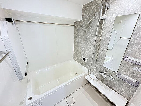 浴室を拡大表示