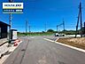 外観：前面道路含む現地写真