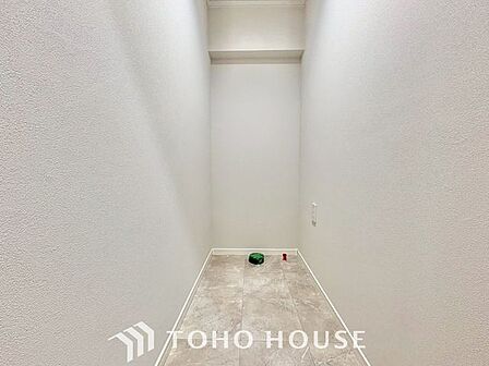 【新品の心地よさを、あなたに。】現在トイレの交換工事中につき、入居時にはピカピカの新品をご使用いただけます。毎日使う場所だからこそ、清潔感にこだわった心地よい空間に生まれ変わります。