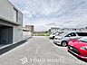 駐車場：【もう駐車場探しに迷わない】マンション内敷地内にゆとりある駐車スペースを確保。近隣の月極駐車場を探す手間や、雨の日の移動ストレスから解放されます。大切な愛車を、より身近で安心できる場所に。