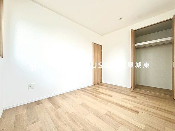 洋室を拡大表示