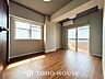 洋室：【いつかは子供部屋として】お子様の成長に合わせて住まいのレイアウトも変わります。思春期のプライバシーを重視したり、成長に合わせて机やベットを配置したり。将来を見越しての住まい選びも大切です。