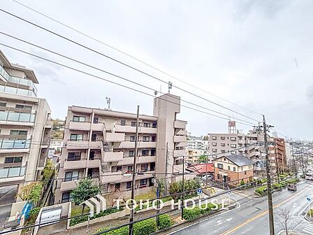 ただ『 住む 』だけじゃない! 気持ち良く住んで欲しい気持ちをこめて・・・。 お家の事、街の事、お金の事、 何でも相談して下さい♪