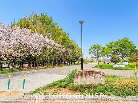 川名公園 徒歩13分。 970m