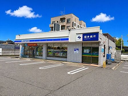 ローソン 福井町屋店 60m