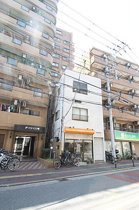 現在、1階は美...
