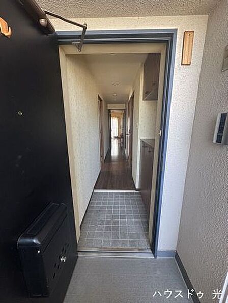 ■□ご家族や来客を気持ちよく迎える玄関スペースです□■