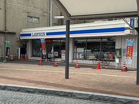 ローソン徳山駅前 1010m