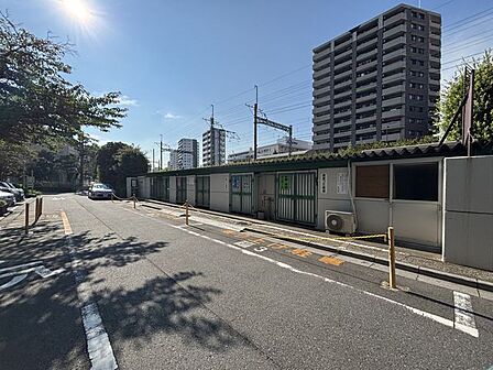 ゴミ置き場は「物件の管理体制」や「住民のマナー意識」が最も顕れやすい場所。マンションの評価を維持するためにも、住民一人ひとりが日頃からゴミ置き場の美観を意識することが大切です。