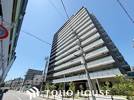 大切な時間を共に過ごすのは、「家族」も「お住まい」も同じです。時代が経っても変わらない居住性の高さと、いつまでも色褪せず住む毎に親しみ深くなるデザイン。