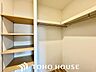 収納：各部屋に必要な量の収納があるか、高さ・奥行きは適度で、活用しやすいものになっているか。 “量”だけでなく、”位置”によっても変わる「収納力」を子どもの成長も加味して確認しよう。