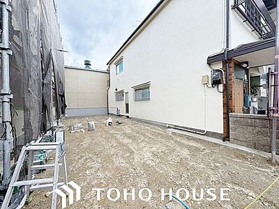 外観:大切な時間を共に過ごすのは、「家族」も「お住まい」も同じです。時代が経っても変わらない居住性の高さと、いつまでも色褪せず住む毎に親しみ深くなるデザイン。 外観:大切な時間を共に過ごすのは、「家族」も「お住まい」も同じです。時代が経っても変わらない居住性の高さと、いつまでも色褪せず住む毎に親しみ深くなるデザイン。
