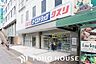 周辺：オーエスドラッグ枚方店 徒歩10分。 740m