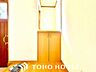 収納：日常使いの小物から季節ごとのアイテムまで、用途に合わせてスッキリと整理整頓ができる便利な収納スペース。