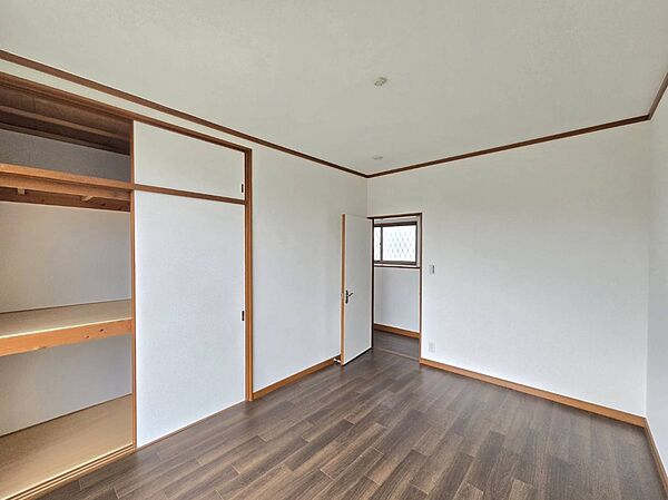 洋室を拡大表示