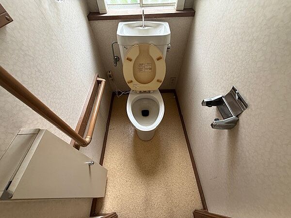 トイレを拡大表示
