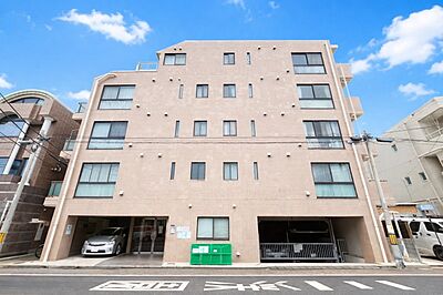 外観:北西角部屋のため窓が多く、外の光を多く取り込める明るいお部屋です! 外観:北西角部屋のため窓が多く、外の光を多く取り込める明るいお部屋です!