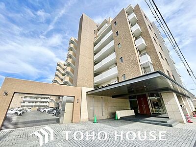 外観：爽やかな青空の下に贅沢なほどに降り注ぐ陽光、豊かな居住性。クオリティが見事に調和した住空間。