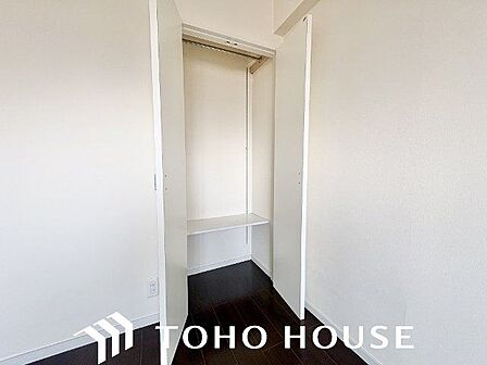 居室内に余計な家具を置く必要がないので、シンプルですっきりとした暮らし。
