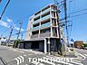 外観：陽射しとともに、少しづつ装いを変える街の景観から、この街ならではの美しい風景とここから紡がれる物語。（空の加工を生成AIで行っています。）
