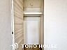 子供部屋：無駄を省き有効に活用した収納スペース。細々したモノを片付けられて便利です。