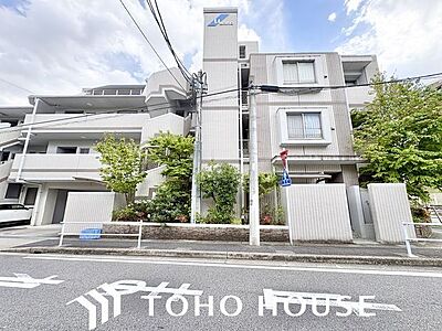 外観:流行に左右されず、将来にわたって価値が継続する「上質」な佇まい。 外観:流行に左右されず、将来にわたって価値が継続する「上質」な佇まい。