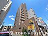 外観：一日のはじまり、一日の終わり、お住まいは変わらずご家族を見守り、受け入れてくれます。（空の加工を生成AIで行っています）