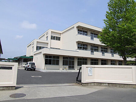仙台市立中野中学校 徒歩15分