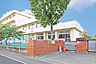 周辺：仙台市立鶴巻小学校　徒歩5分