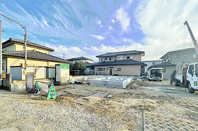外観:徒歩10分圏内のスーパーが2ヶ所も!お仕事帰りのお買い物もラクラク♪現地(2026年10月)撮影 外観:徒歩10分圏内のスーパーが2ヶ所も!お仕事帰りのお買い物もラクラク♪現地(2026年10月)撮影