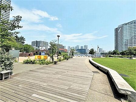 豊洲六丁目第二公園まで約190m(徒歩3分)