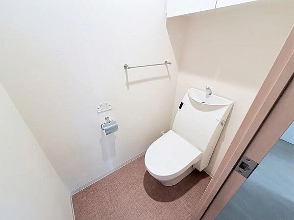 トイレを拡大表示