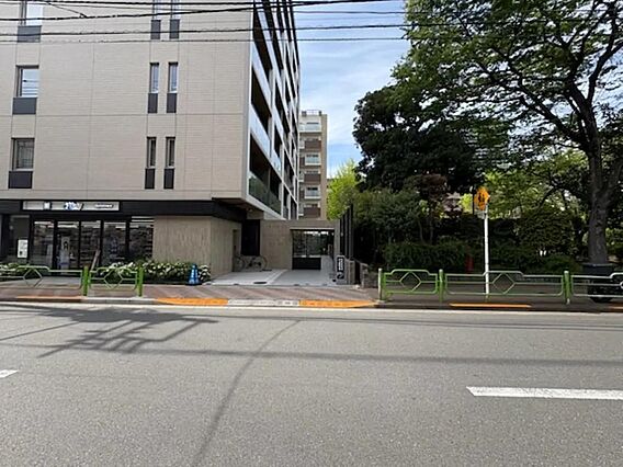 道路からの外観