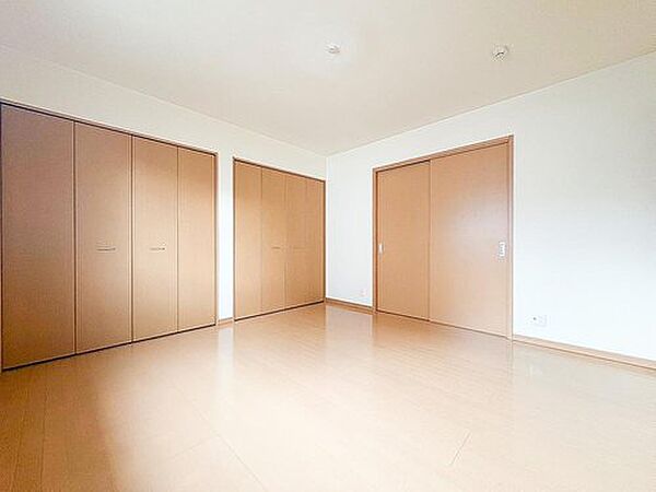 洋室を拡大表示