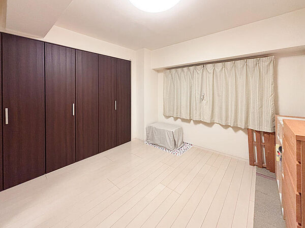洋室を拡大表示