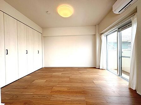 寝室にもご利用いただける居室スペースです。