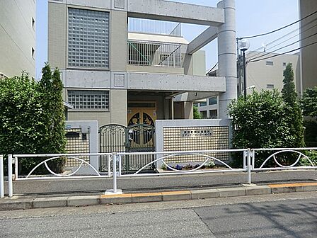 エデュケアセンター・めぐろ 180m