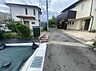外観：前面道路含む現地写真