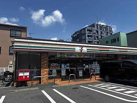 セブン-イレブン 足立東和5丁目店 230m