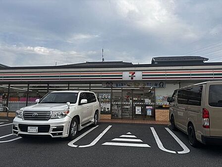 セブンイレブン 足立大谷田4丁目店 490m