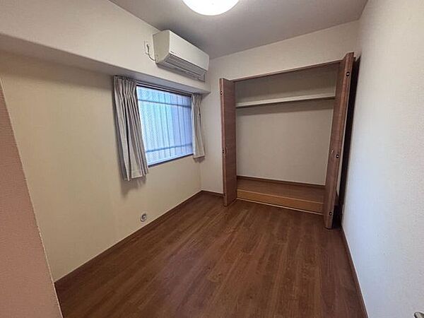 洋室を拡大表示