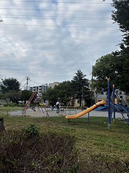蛭沼公園 300m