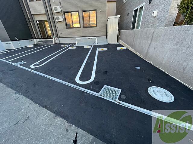 11 / 12