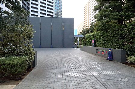 駐車場の出入り口