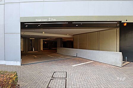 駐車場出入口