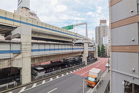 南側バルコニーからの眺め(南西方向)