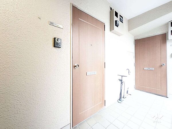 玄関を拡大表示